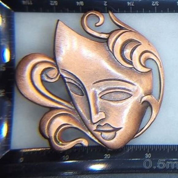 Vintage Style Masquerade Copper Colored Brooch Pin - Picture 3 of 3